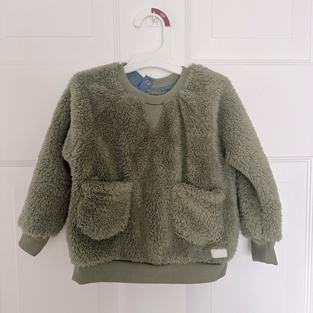 24M 7 for all man kind - like new green sweater sweatshirt